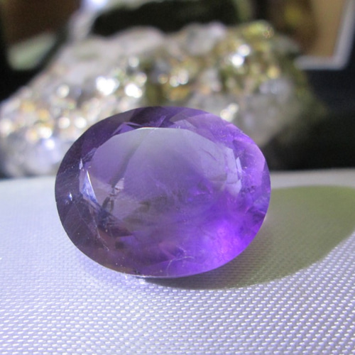 N.164 アメジスト 特大25ct ブラジル宝石人気のアメジスト