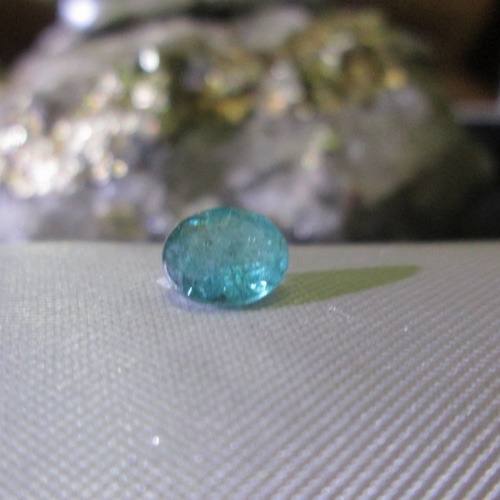 パライバトルマリンルース 0.8ct(最高峰エイトリータ)ブラジル パライバトルマリンルース 0.8ct(最高峰エイトリータ)ブラジル