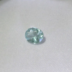 N.2010 スーパークリーン パライバトルマリン0.5ct　ブリリアントなブラジル産のトルマリンルース 2枚目の画像