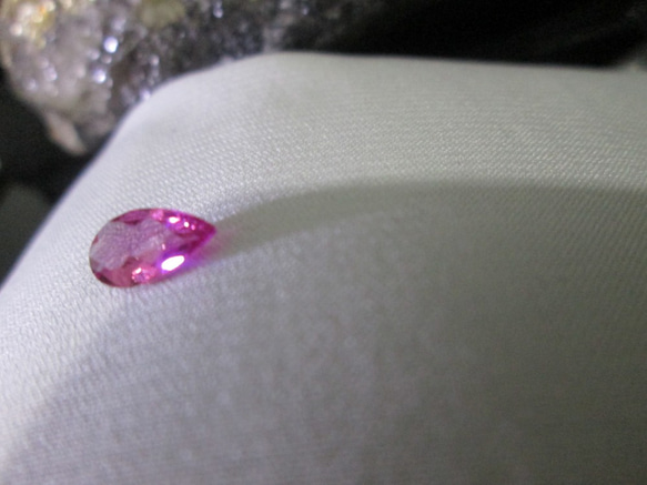 N.3010　ス－パ－ビュ－ティな宝石 ルベライトトルマリンルース ブラジル産 透明度が高く傷なしのVVS宝石店おすすめ 3枚目の画像