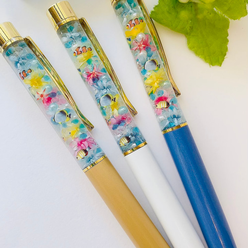 NO.687 アクアリウム✨金魚⑧固まるハーバリウムペン立て NO.687 アクアリウム✨金魚⑧固まるハーバリウムペン立て - メルカリ