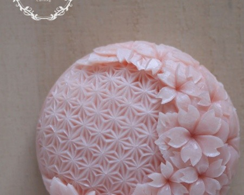 ピンク色の石の抽象彫刻 ピンク色の石の抽象彫刻 te2LSY8p9xPi.jpg?width=768