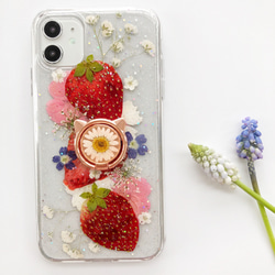 いちごと桜 スマホリング付き iPhone12/SE2/Xperia5II/GALAXYA51 押し花ケース 1枚目の画像
