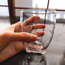 『ころんとしたクリアグラス』Mサイズ　耐熱ガラス 2枚目の画像