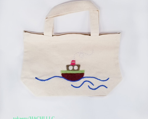 トートバッグ（フェルト刺繍「船」： マチ10cm） トートバッグ