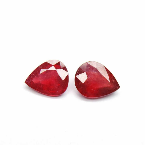 ルビー(2ピース)／Pear Shape Ruby 1枚目の画像