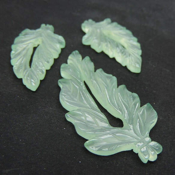 アゲート(3ピース)／Aqua Agate Leaf Carving 3枚目の画像