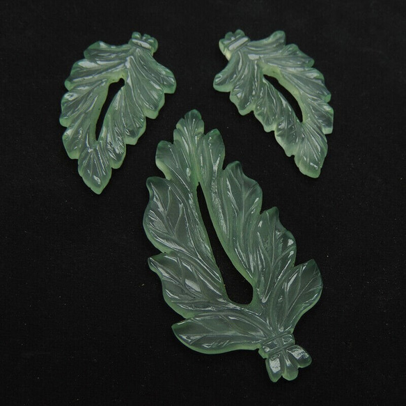アゲート(3ピース)／Aqua Agate Leaf Carving 4枚目の画像