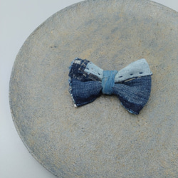 古布の蝶ネクタイブローチ 藍染BORO[K161]　キッズフォーマル　アンティーク着物　bow tie 2枚目の画像