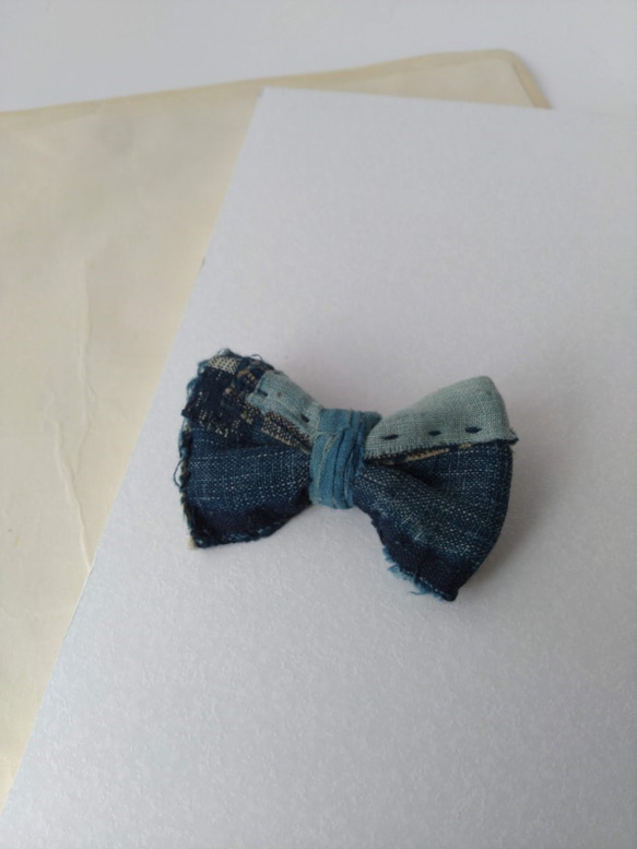 古布の蝶ネクタイブローチ 藍染BORO[K161]　キッズフォーマル　アンティーク着物　bow tie 5枚目の画像