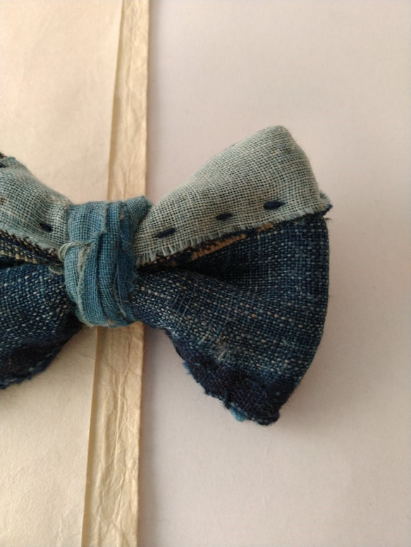 古布の蝶ネクタイブローチ 藍染BORO[K161]　キッズフォーマル　アンティーク着物　bow tie 7枚目の画像