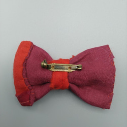 古布の蝶ネクタイブローチ 赤[K162]　キッズフォーマル　アンティーク着物　bow tie 8枚目の画像