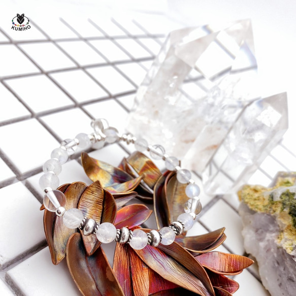 五行手鍊-泡沫-白水晶，白月光，隨型珍珠，925純銀飾，泰國手工銀 第2張的照片