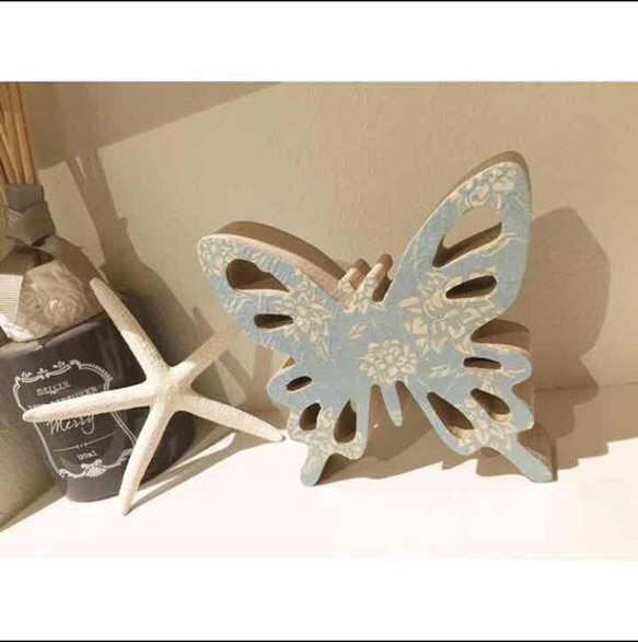『ちょうちょ 』インテリア ウッド オブジェ スプリング 蝶々 花柄   置物 木製 2枚目の画像