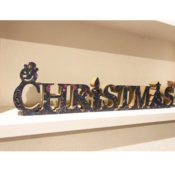 クリスマス ウッドオブジェ CHRISTMAS アルファベットレター 刺繍柄 2枚目の画像