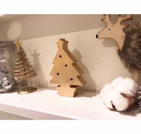 インテリア クリスマス ツリー ウッド オブジェ メタリックゴールド 木製 置物 2枚目の画像