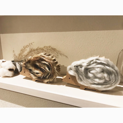 インテリア　ウッドオブジェ   お正月　ハリネズミ　置物　木製 2枚目の画像