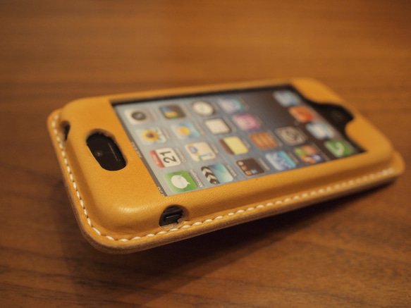 iPhone5s /5 カバー ケース　栃木レザー 牛革　手縫い キャメル 5枚目の画像