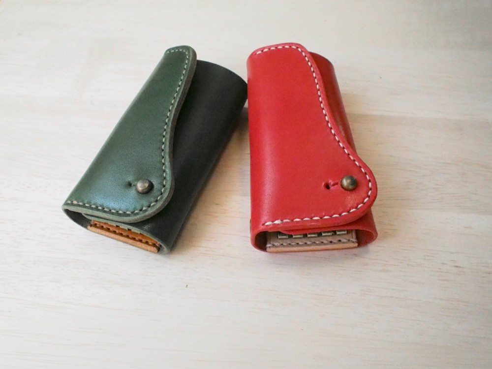 手縫い・本革のペア4連シンプルキーケース　2個セット【名入れ・選べる革とステッチ】