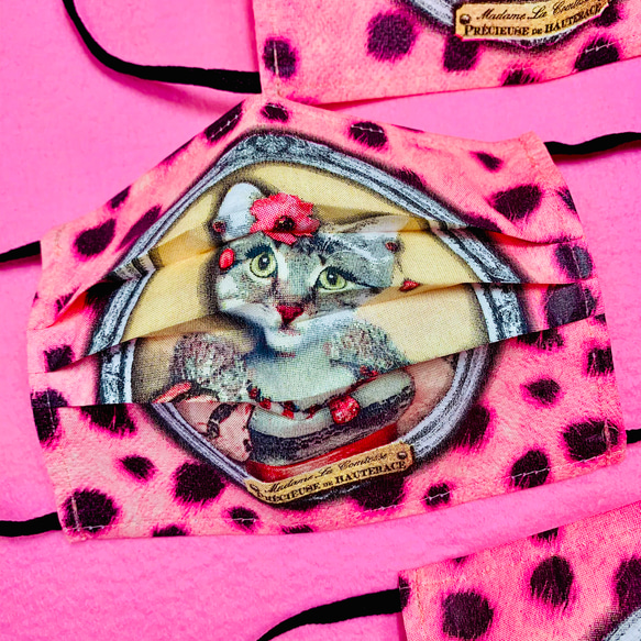 ピンクヒョウ柄ねこマスク　4枚セット　レディースサイズ　ノーズワイヤー入り　使い捨て　送料無料　ヒョウ　ネコ　猫　派手 2枚目の画像