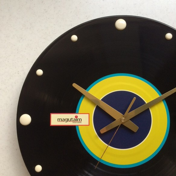 レコード盤壁掛け時計（紺、黄緑、水色） 1枚目の画像
