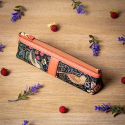 高品質鉛筆盒，草莓小偷圖案，顏色為「復古粉」。免費禮品包裝。 第2張的照片