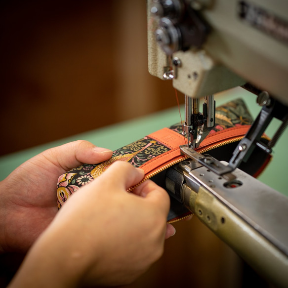 高品質鉛筆盒，草莓小偷圖案，顏色為「復古粉」。免費禮品包裝。 第14張的照片