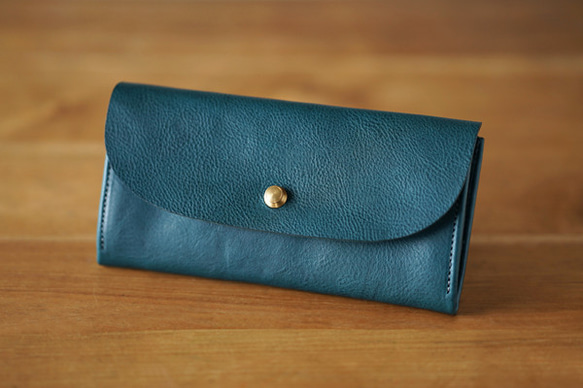 【送料無料】一枚革で仕立てた長財布　オルテンシア ブルー 1枚目の画像