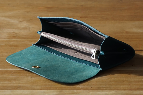 【送料無料】一枚革で仕立てた長財布　オルテンシア ブルー 6枚目の画像