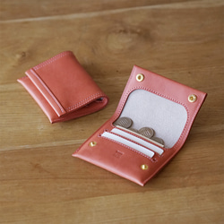 【送料無料 受注製作】コンパクトな二つ折り ミニ財布(ピンク) 名入れ イニシャル刻印・ラッピング無料  ギフト 1枚目の画像