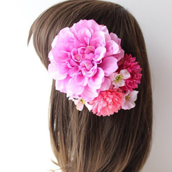 ✴︎《再再販》ピンクのダリア、マム、小花の髪飾り ラメ付き 1枚目の画像