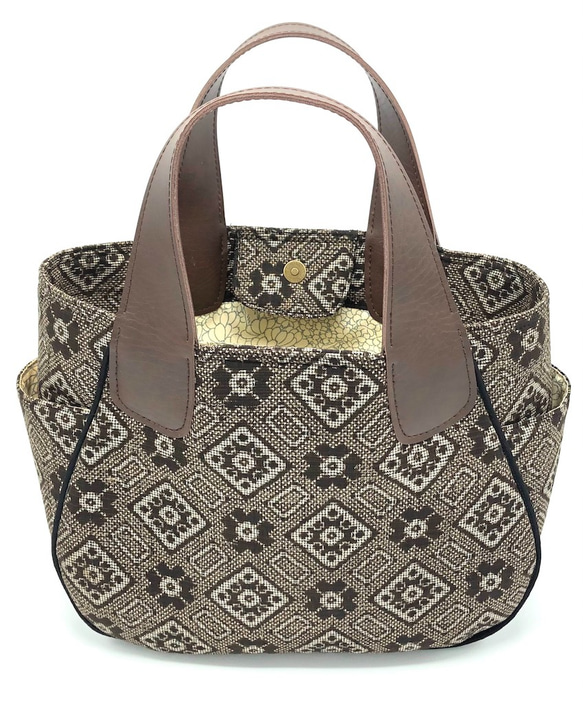 トートバッグ　正絹　通しマチ外ポケット付き(泥大島茶系・クリーム色）中 3枚目の画像