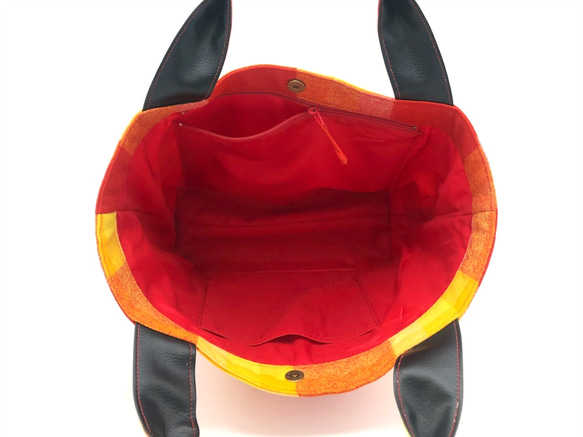 トートバッグ　　着物地本英ネル(ウール100%)   チェック柄（赤黄色・赤色) 5枚目の画像