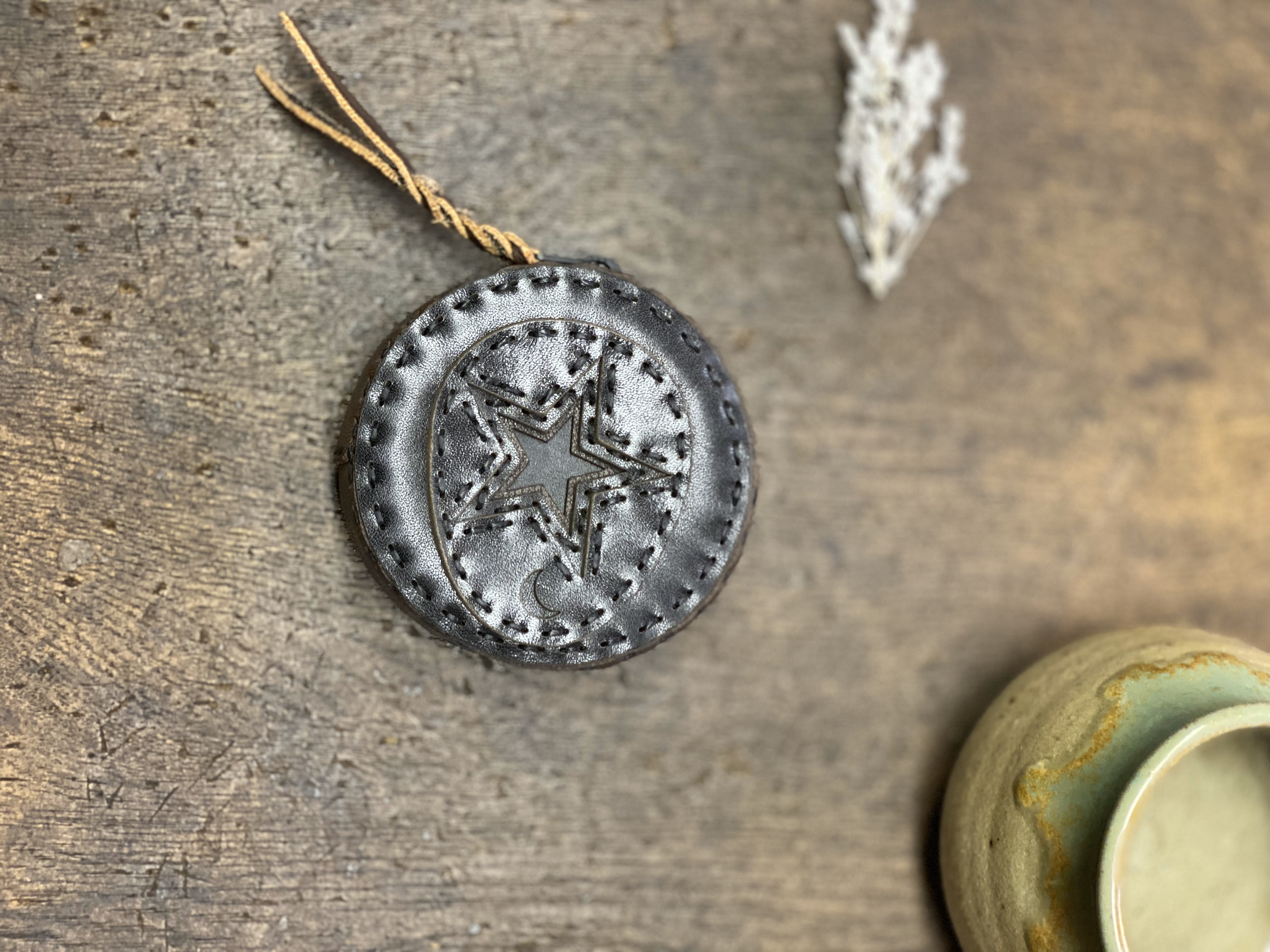 レザーコインケース ハンドメイドレザー 小銭入れ 小物入れ　レザークラフト　ojagadesign オジャガデザイン