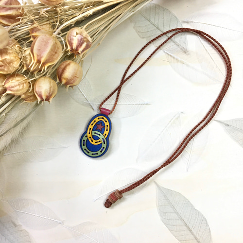 レザーネックレス フォークロア ハンドメイドレザー クラフト