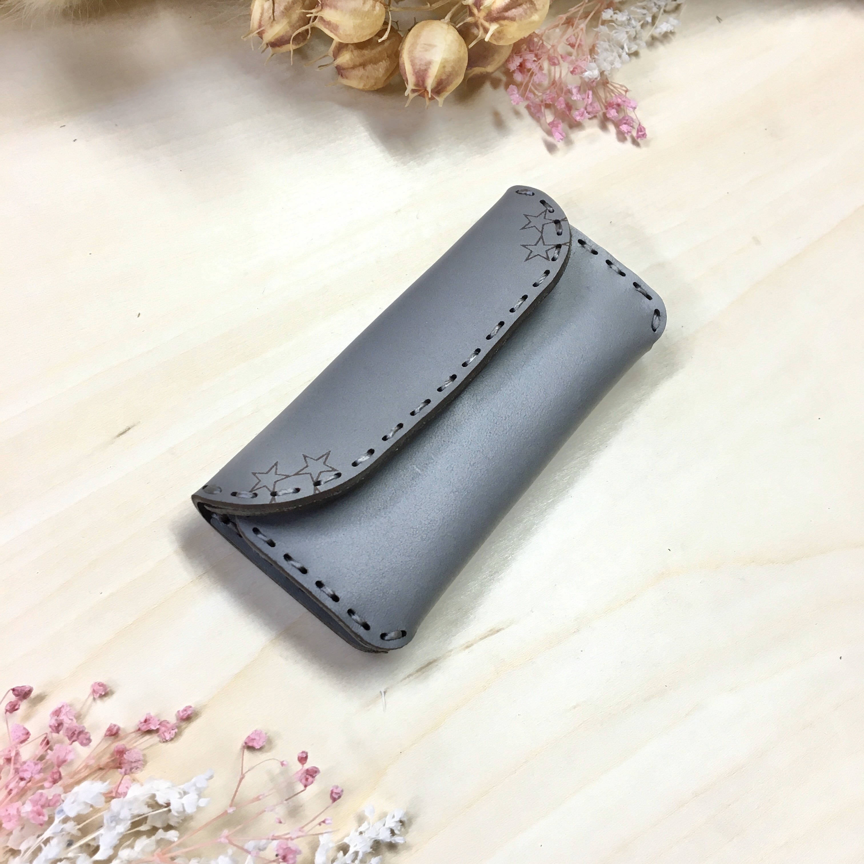 レザーキーケース　ハンドメイドレザー　手縫い　クラフトレザー　ojagadesign  オジャガデザイン