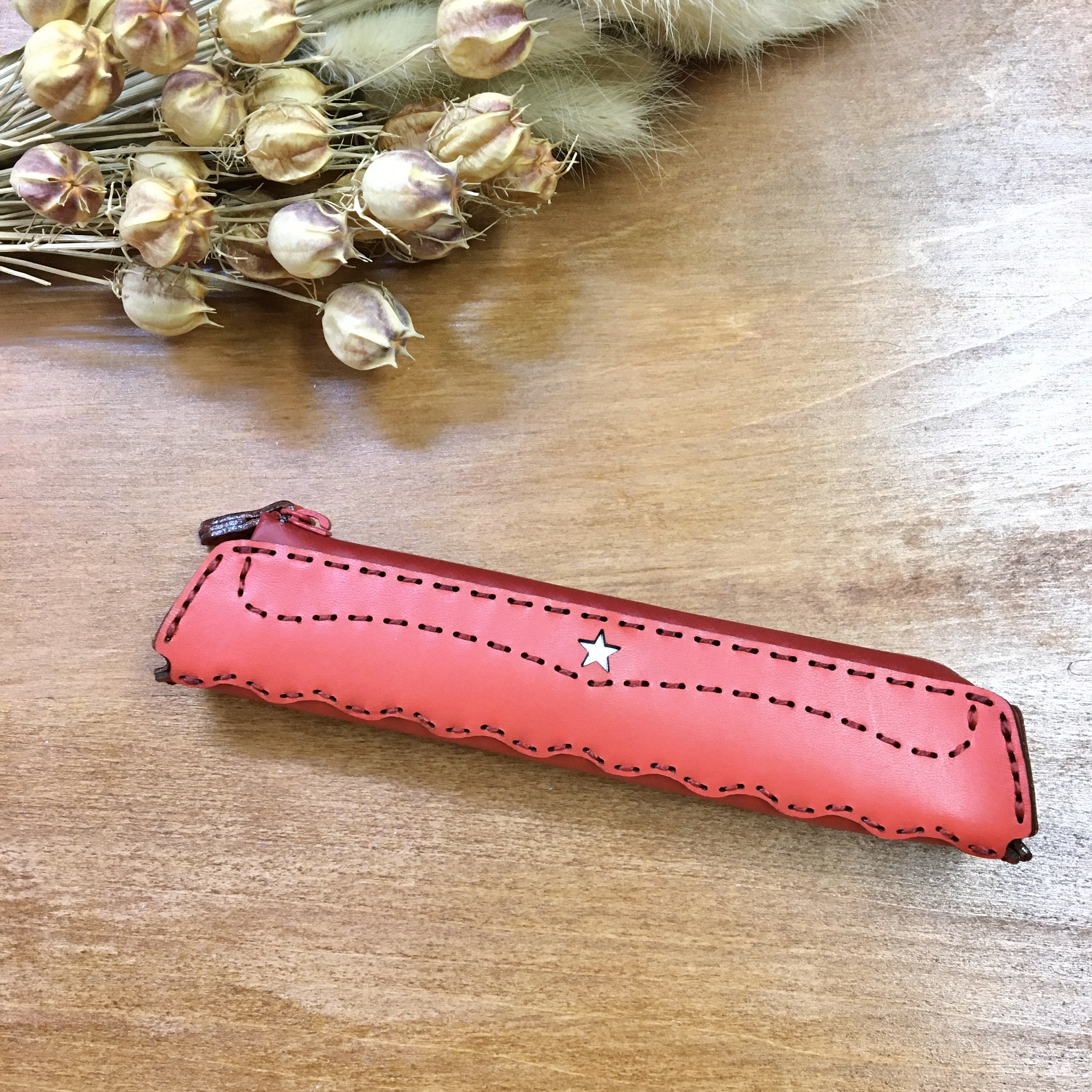 レザーペンケース　ハンドメイドレザー　手縫い　クラフトレザー　ojagadesign  オジャガデザイン