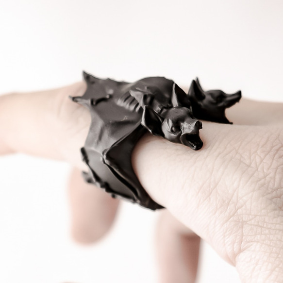OBAKEDAZO” Twin head bat”/RING 1枚目の画像