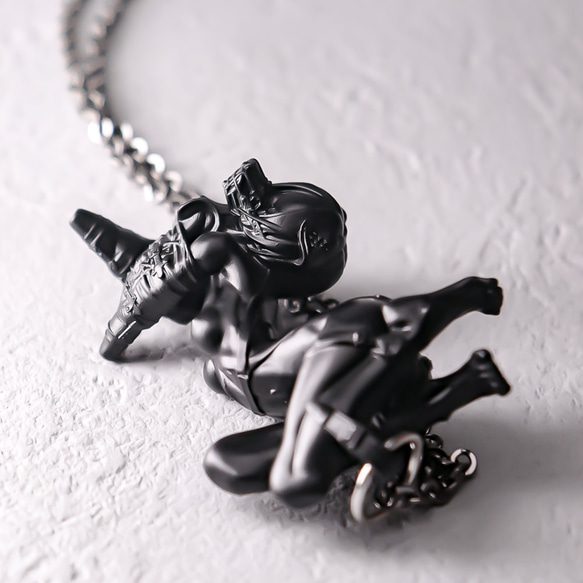 A little quiet, dog girl "BLACK"  / PENDANT 6枚目の画像