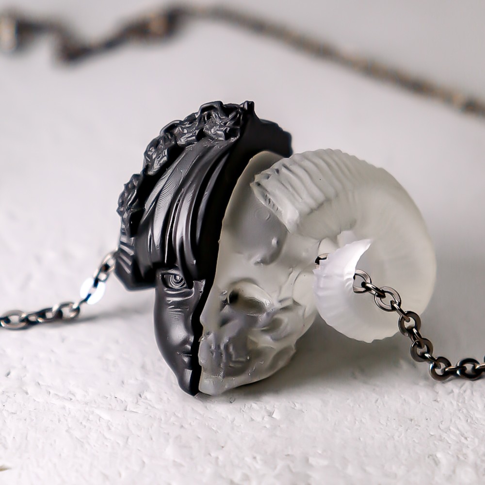 虚勢と不安 ”BLACK×CLEAR” / Fear and anxiety PENDANT