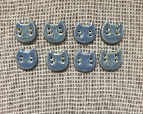 陶ねこボタン サックスブルー ボタン 香箱 通販 9459591｜Creema(クリーマ)