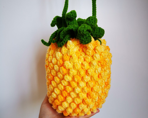 オリジナルハンドメイド　カラフルパイナップル Gabi Citron-Tengborg】水色のパイナップル《Jie Gantofta》 |