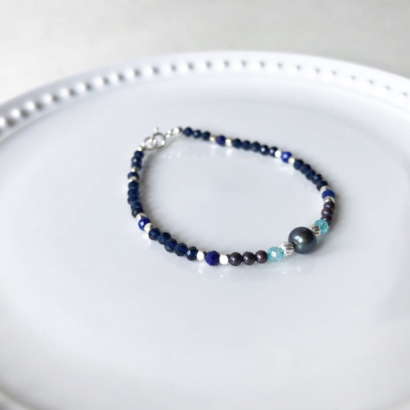 清心寡慾-藍尖晶、青金石、黑珍珠手鍊 第2張的照片