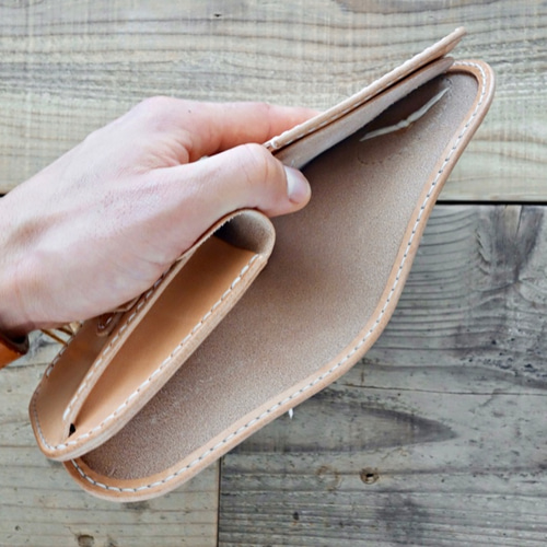 【LUCKY JOHN】本革　ミニウォレット　二つ折り　コンチョ付き　鎌倉 lw011_1.jpg