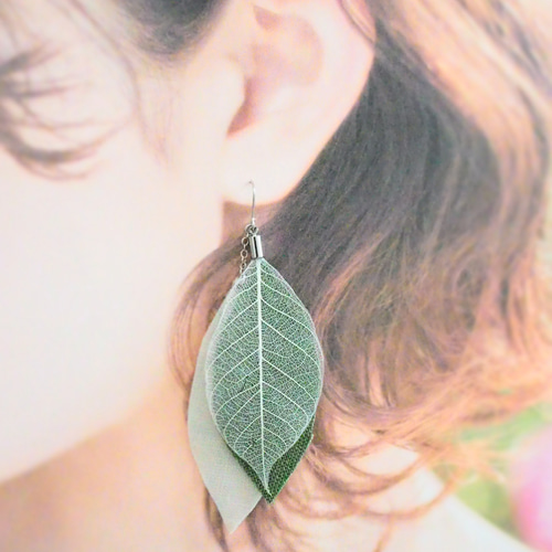 ARたま♡専用♡adult leaf ピアス イヤリング ☆再再…販☆アレルギー対応☆本物の葉っぱ×リネン☆大人のリーフピアス