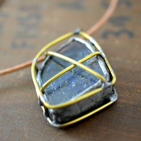 ラブラドライト　スチームパンク　ペンダント　/　009