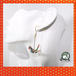 Origami CRANE earrings 【Red/Pattern of waves】(1pair) 第2張的照片