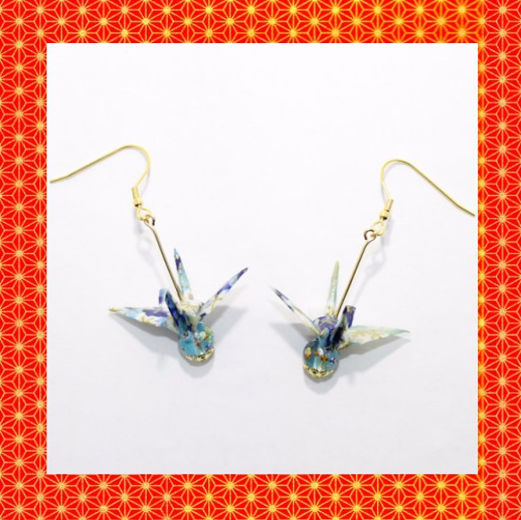 Origami CRANE earrings　with glass bead【1pair】 第2張的照片