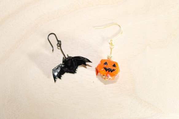 Origami Jack-o'-Lantern with Halloween bat earrings【1pair】 第2張的照片
