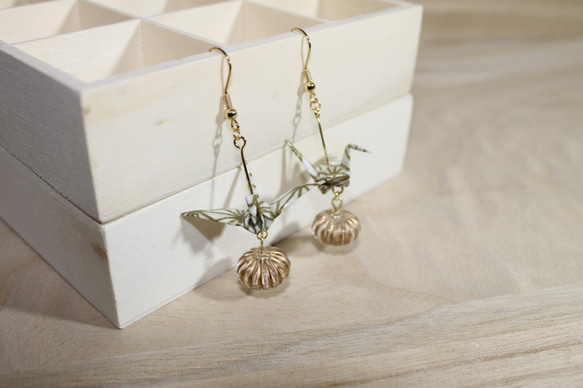 ORIGAMI CRANE EARRINGS【1pair】 第1張的照片